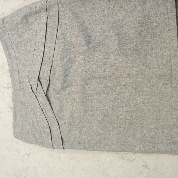 Wool skirt - Picture 2 of 2